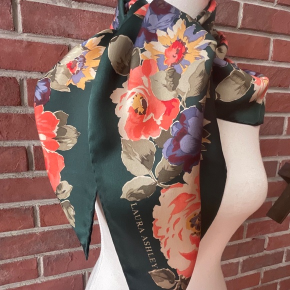 Laura Ashley Silk Floral Hand-rolled Signed Scarf 34”x34” - Picture 3 of 10